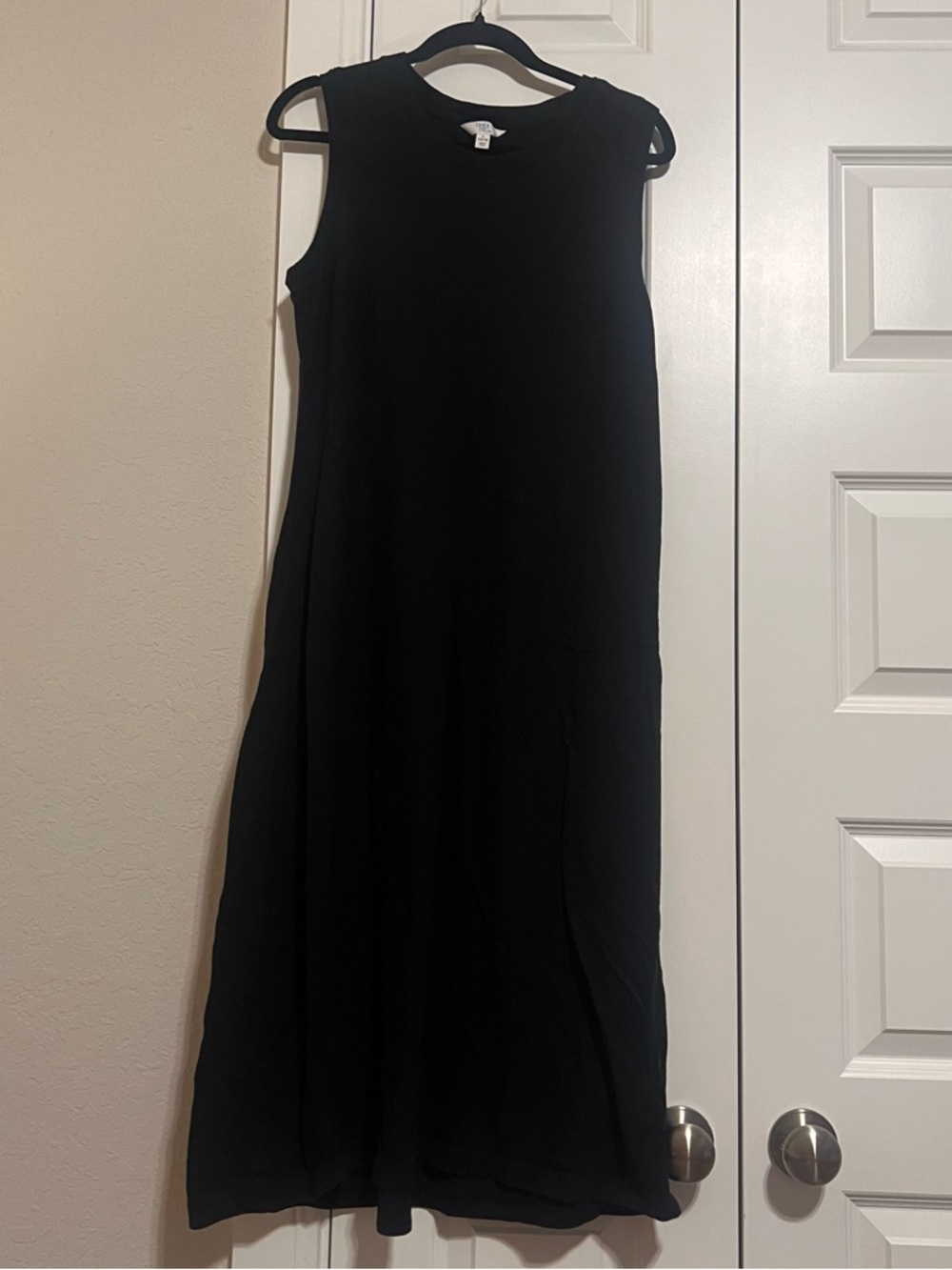 Time and Tru Sleeveless A-Line Dress Set in Olive Green, Pink and Black - Picture 5 of 9